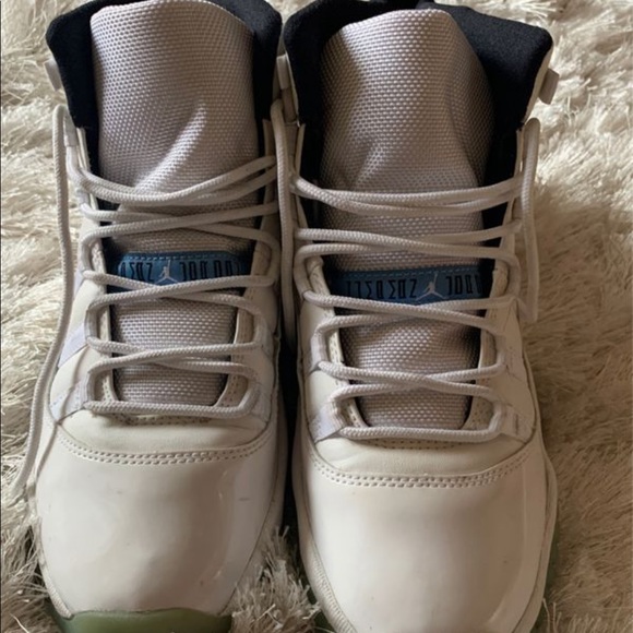 Retro 11s Jordan’s - Picture 2 of 2